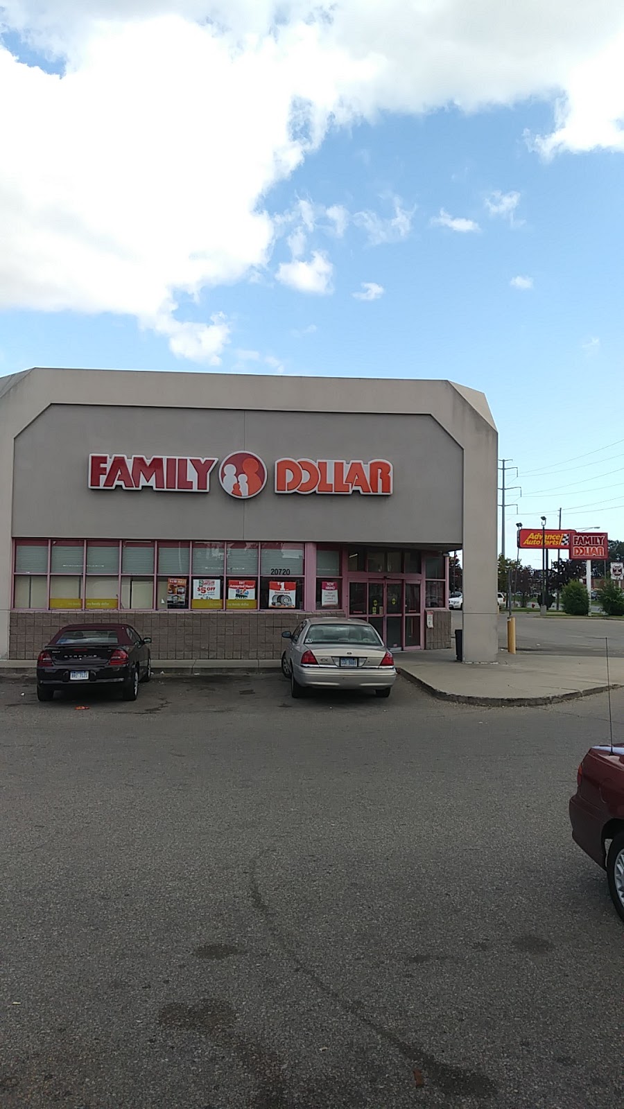 Family Dollar | 20720 Van Dyke Ave, Warren, MI 48089, USA | Phone: (586) 920-0018