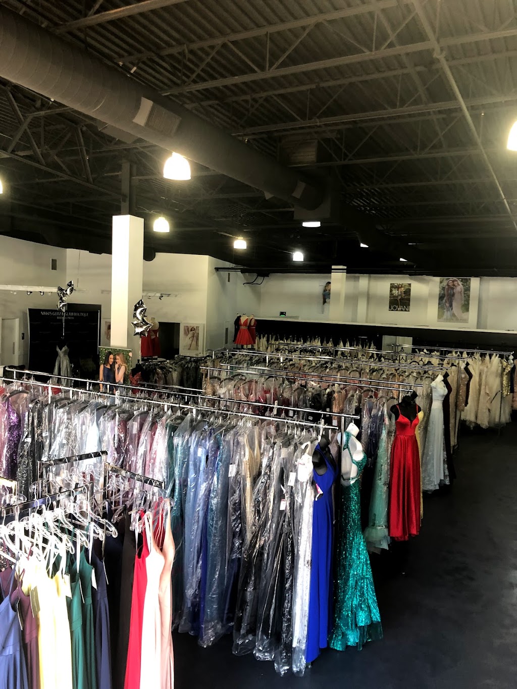 Nikkis Glitz and Glam Bridal and Prom Boutique | 28329 Paseo Drive Unit 150, Wesley Chapel, FL 33543 | Phone: (813) 999-2171