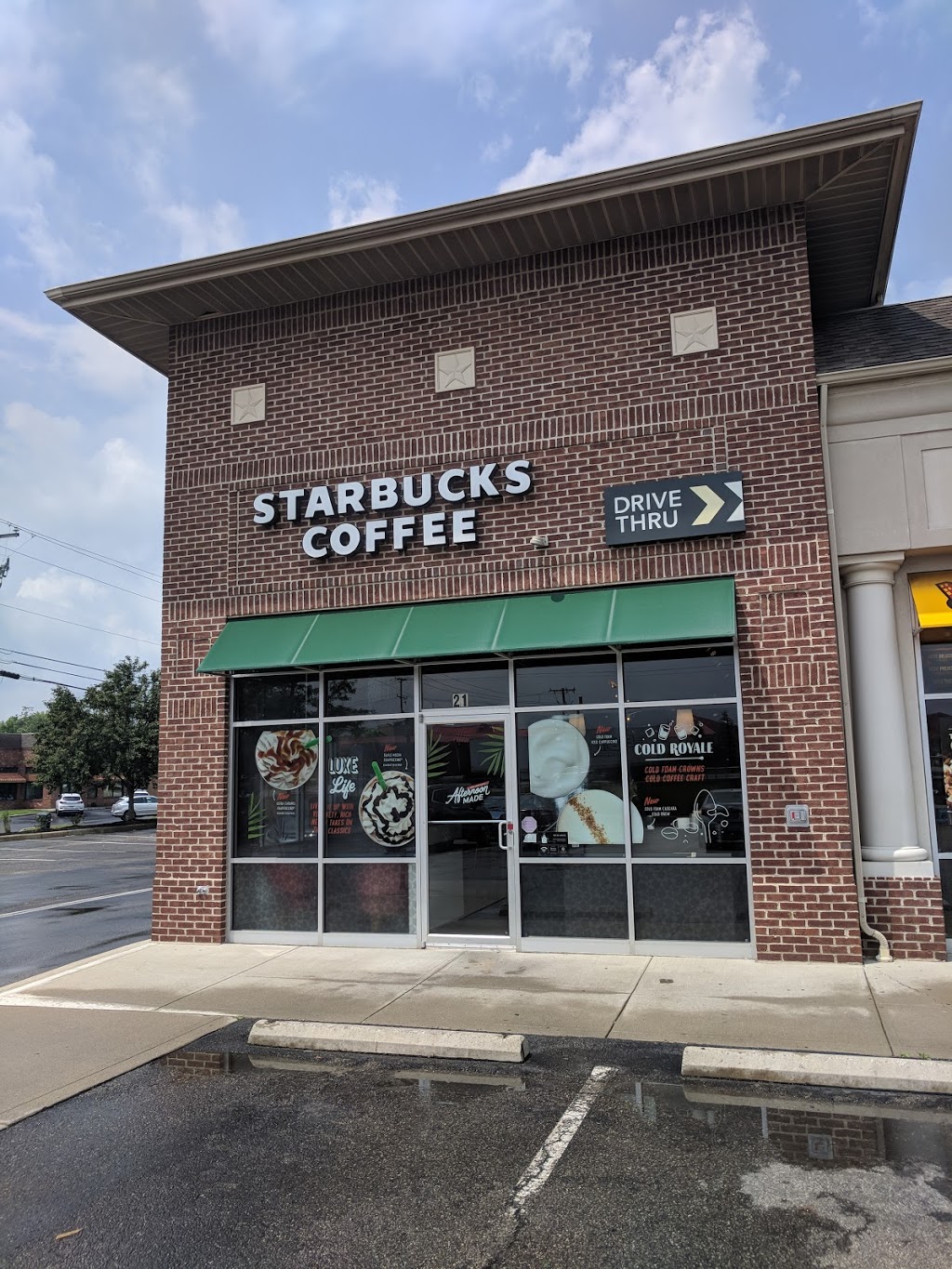 Starbucks | 21 Neverland Dr, Lewis Center, OH 43035, USA | Phone: (740) 549-0601