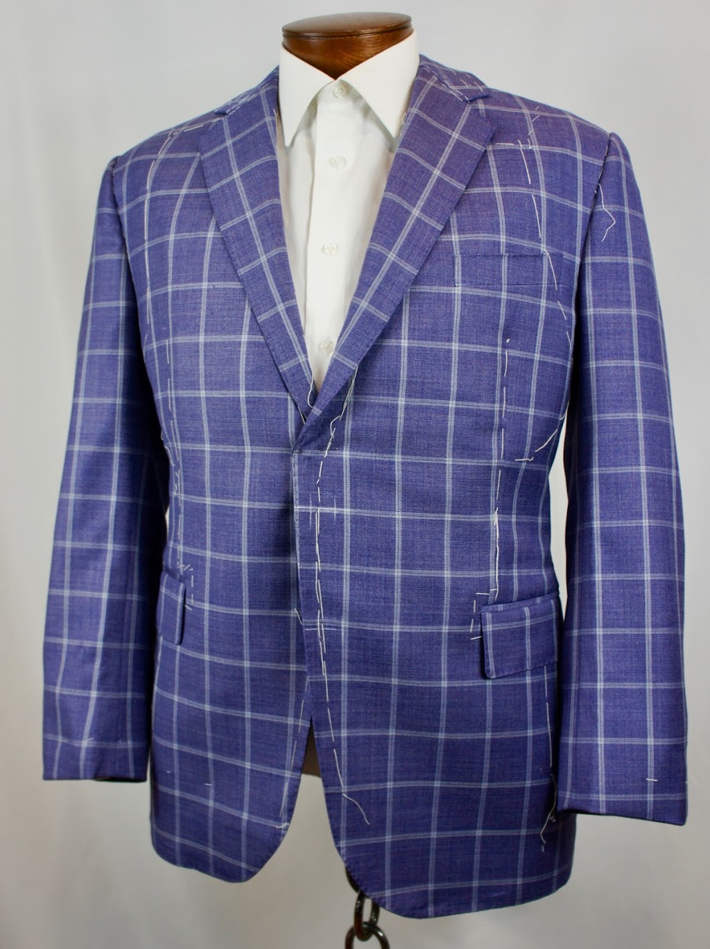 Bhambi’s Custom Tailors | 14 E 60th St #610, New York, NY 10022, USA | Phone: (212) 935-5379