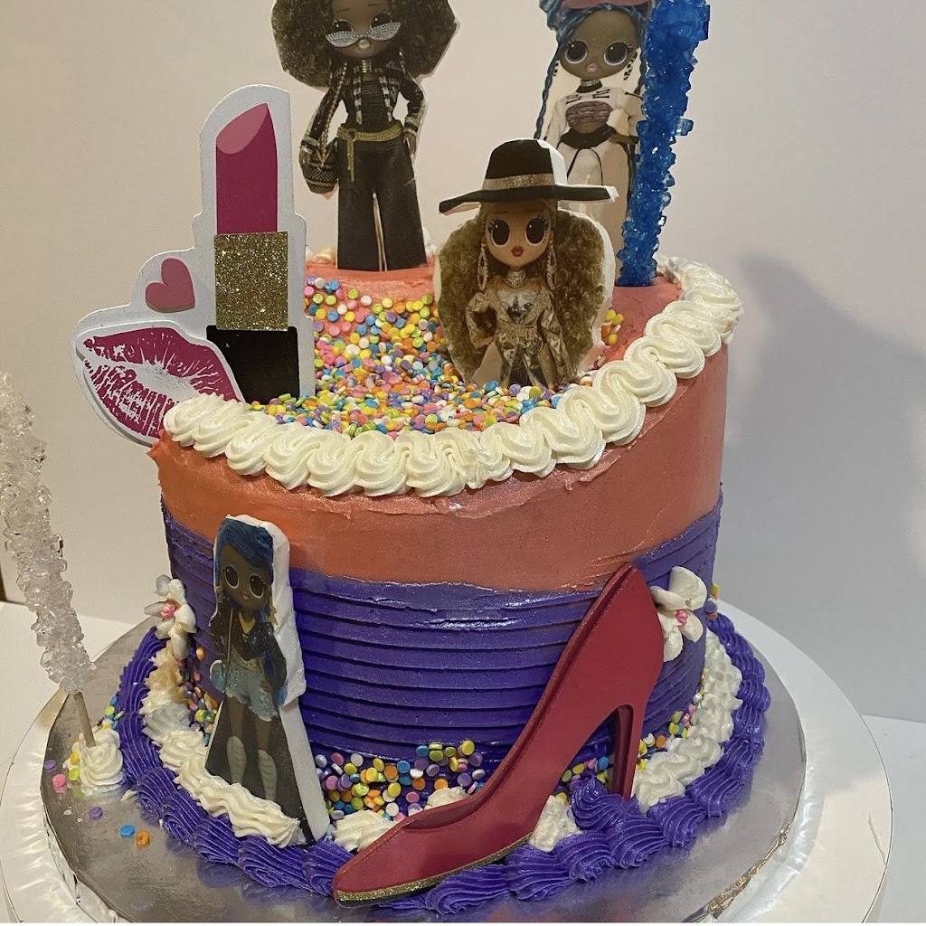 Layers and Crumbs Cake Design | 151 Palomino Dr, Newnan, GA 30265, USA | Phone: (678) 739-1574