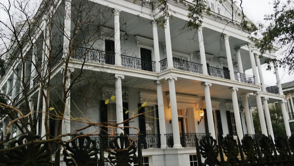 Garden District House | 1660 Annunciation St, New Orleans, LA 70130, USA | Phone: (504) 644-2199