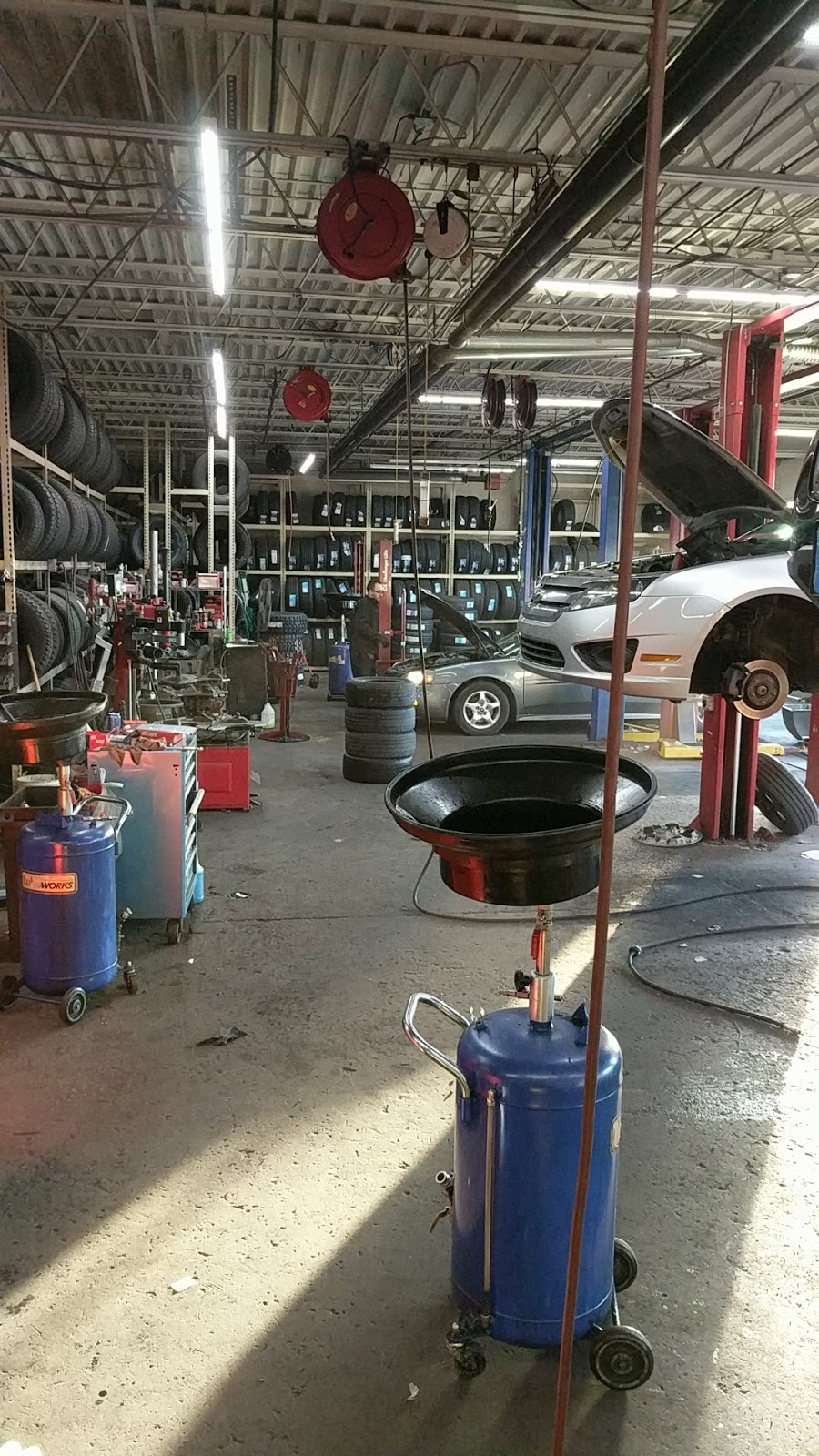 Tireman Auto Service Centers | 222 W Alexis Rd, Toledo, OH 43612, USA | Phone: (419) 476-7121