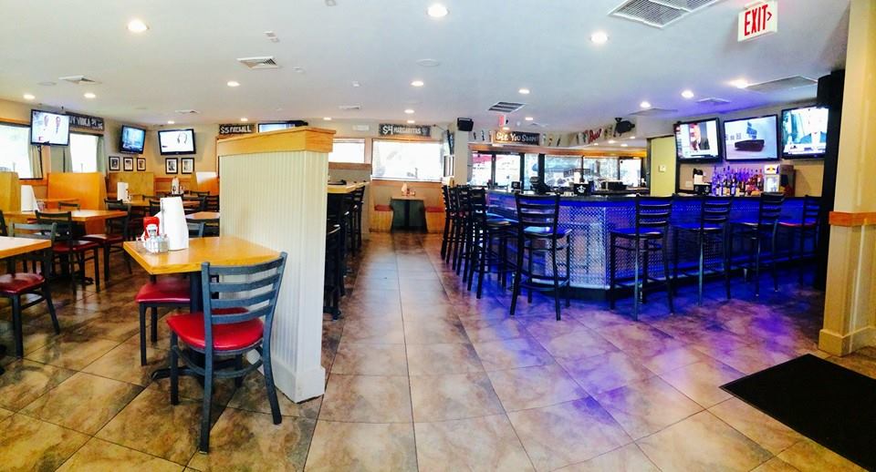 Legends Tavern & Grille - Sunrise | 10079 W Oakland Park Blvd, Sunrise, FL 33351, USA | Phone: (954) 742-7115