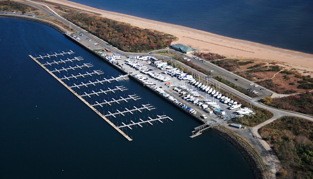 Moonbeam Great Kills Marina | 3270 Hylan Blvd, Staten Island, NY 10306, USA | Phone: (718) 351-8476