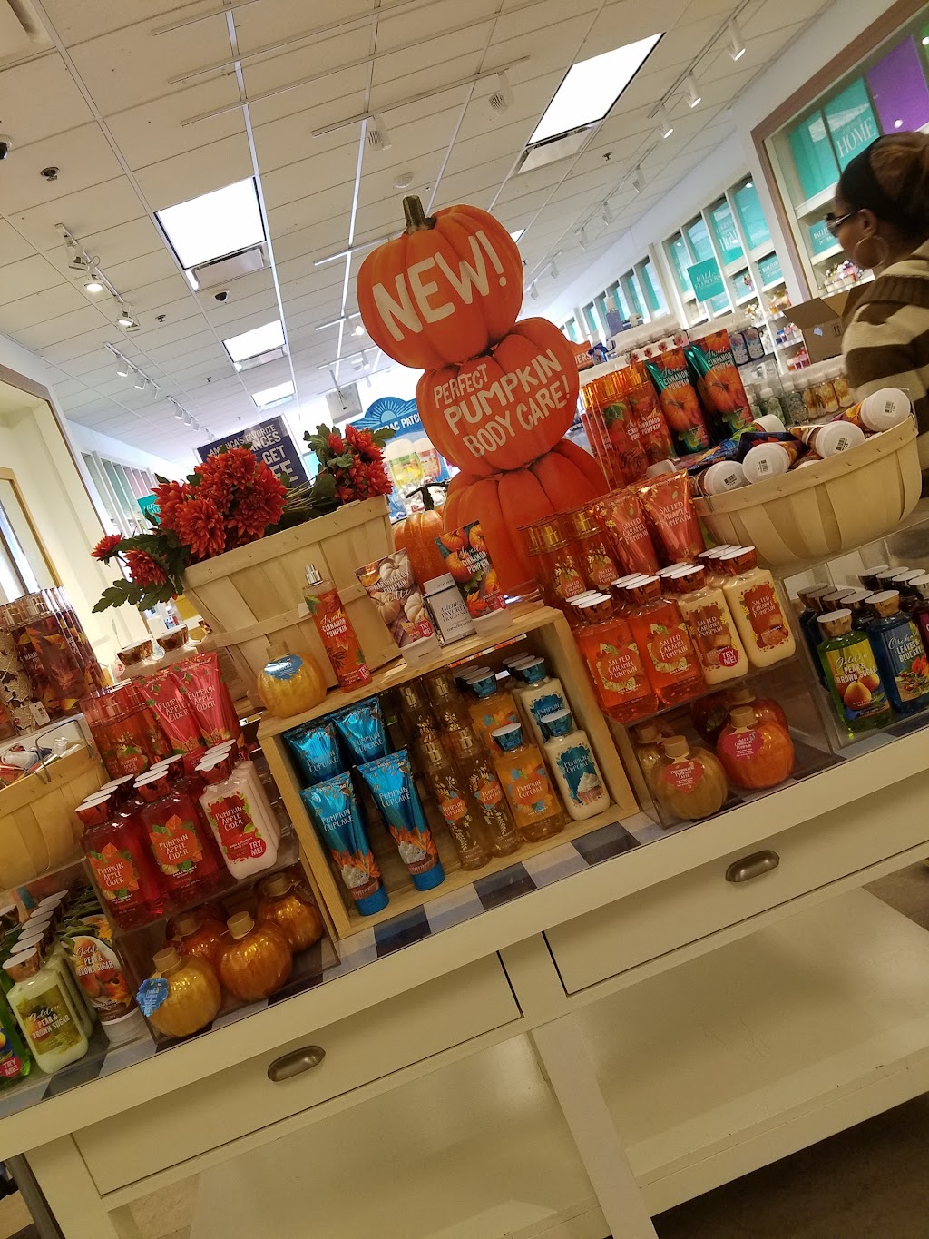 Bath & Body Works | 3360 Fairlane Dr, Allen Park, MI 48101, USA | Phone: (313) 271-0714