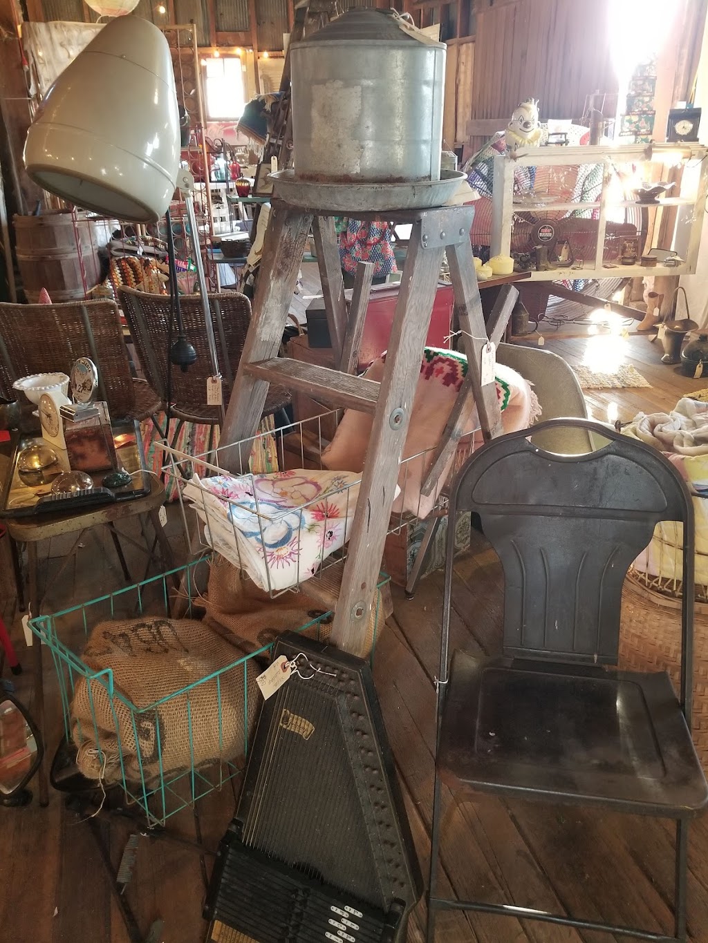 Two Storeys Antiques | 2983 Carters Creek Station Rd, Columbia, TN 38401 | Phone: (931) 446-7090