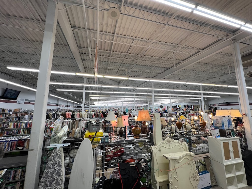 Red White and Blue Thrift Store 605 Lapalco Blvd, Gretna, LA 70056