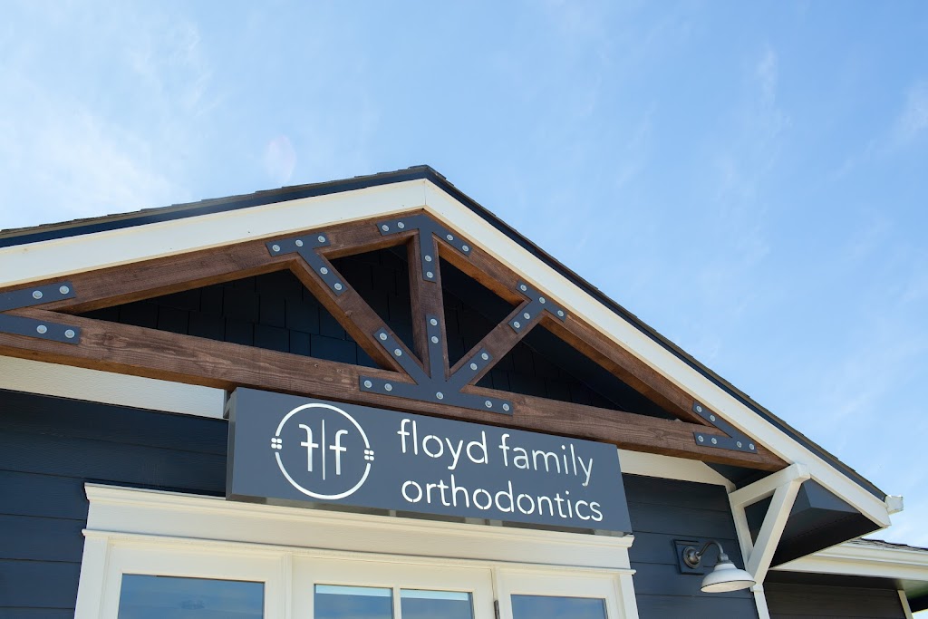 Floyd Family Orthodontics | 863 W Main St STE 200, Molalla, OR 97038, USA | Phone: (503) 878-8887