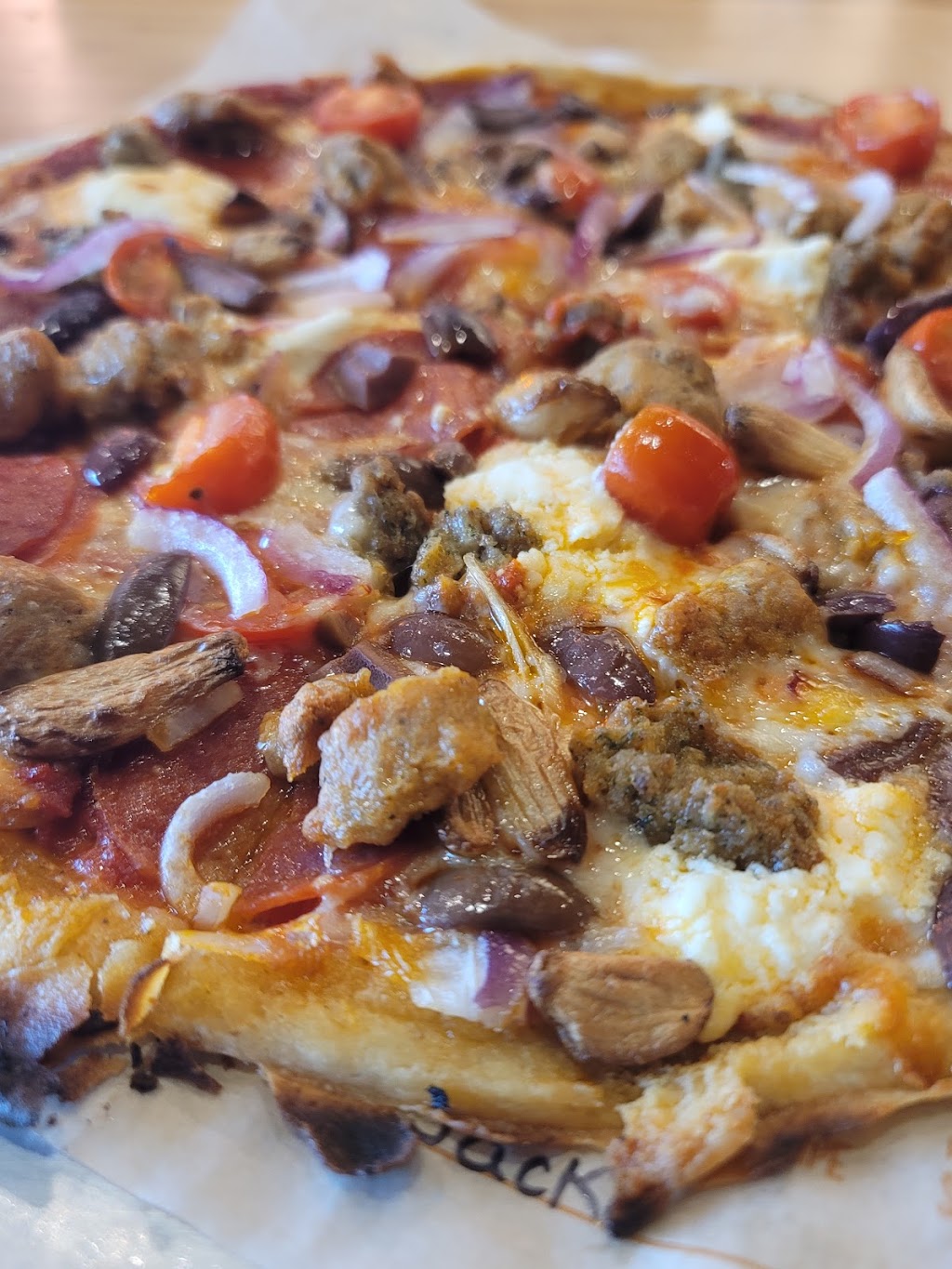 Blaze Pizza | 1800 S Harbor Blvd Suite 102, Anaheim, CA 92802, USA | Phone: (714) 855-3136