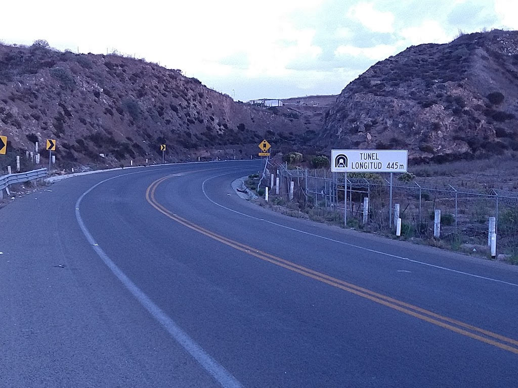 Vidriera el túnel | Paseo playas de tijuana 3693 sección, P.º Playas de Tijuana, Playas, Costa Azul, 22506 Tijuana, B.C., Mexico | Phone: 664 429 4667