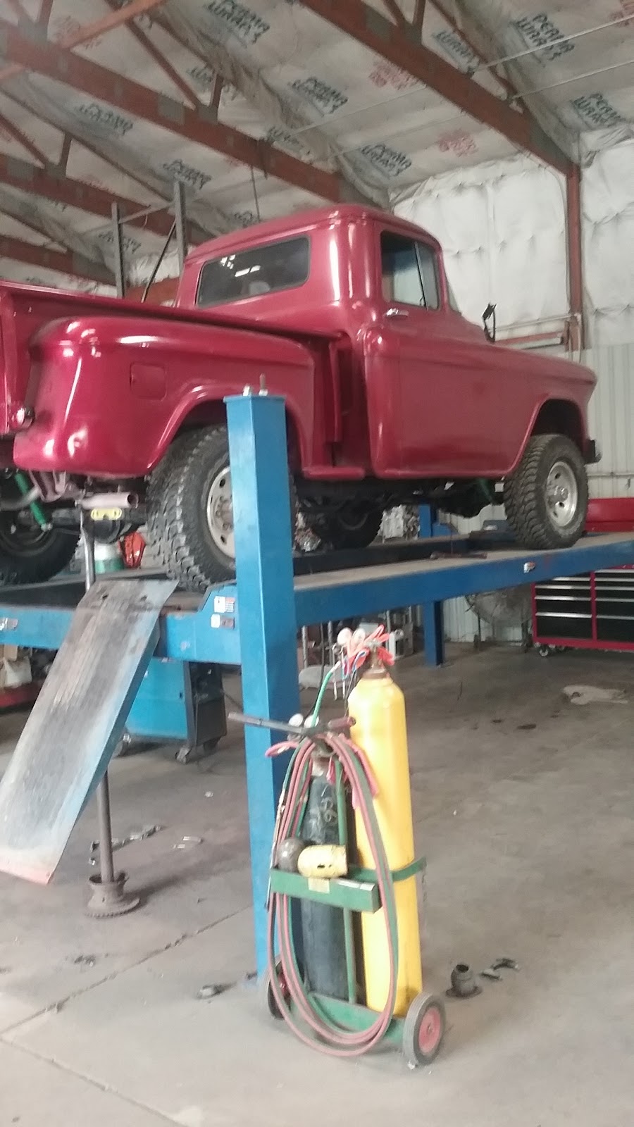 Aurora Tire Center | 207 Importing St, Aurora, IN 47001, USA | Phone: (812) 926-3250