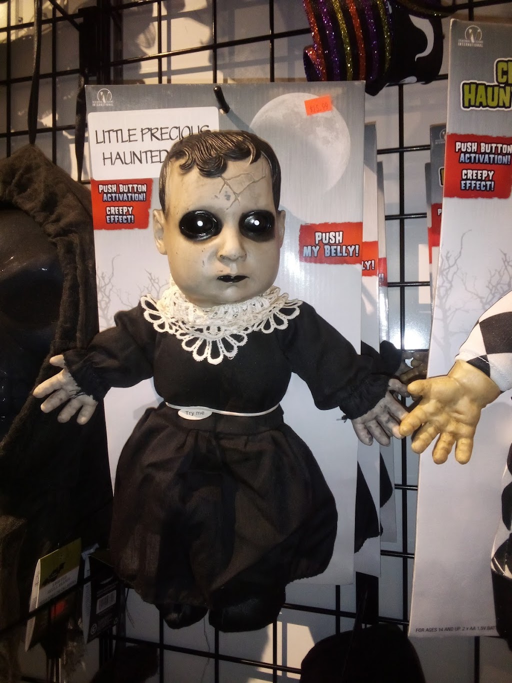 Wicked Halloween | 11521 US Hwy 431 Suite R, Guntersville, AL 35976, USA | Phone: (205) 237-9888