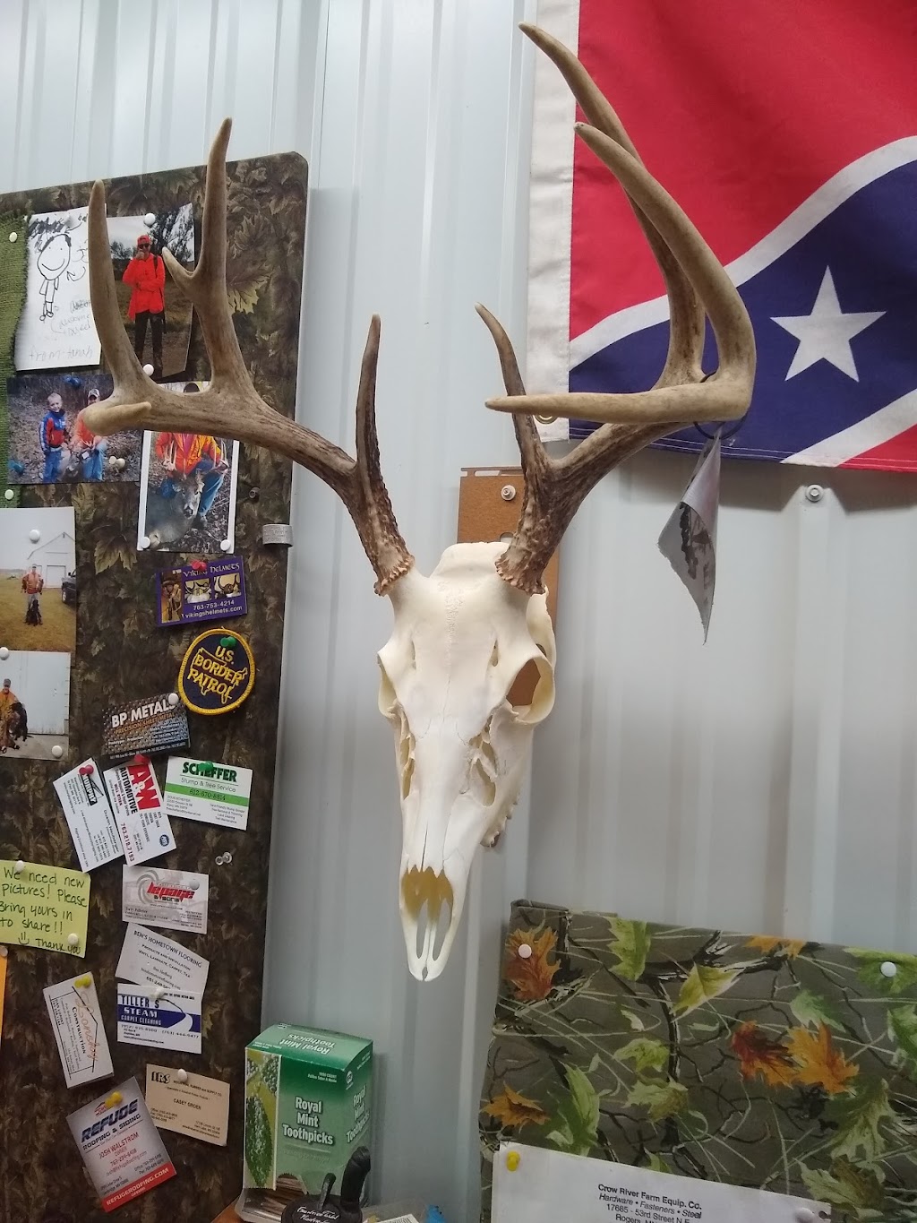 Diamond J Big Game Processing | 2995 317th Ave NE, Cambridge, MN 55008, USA | Phone: (612) 867-4609