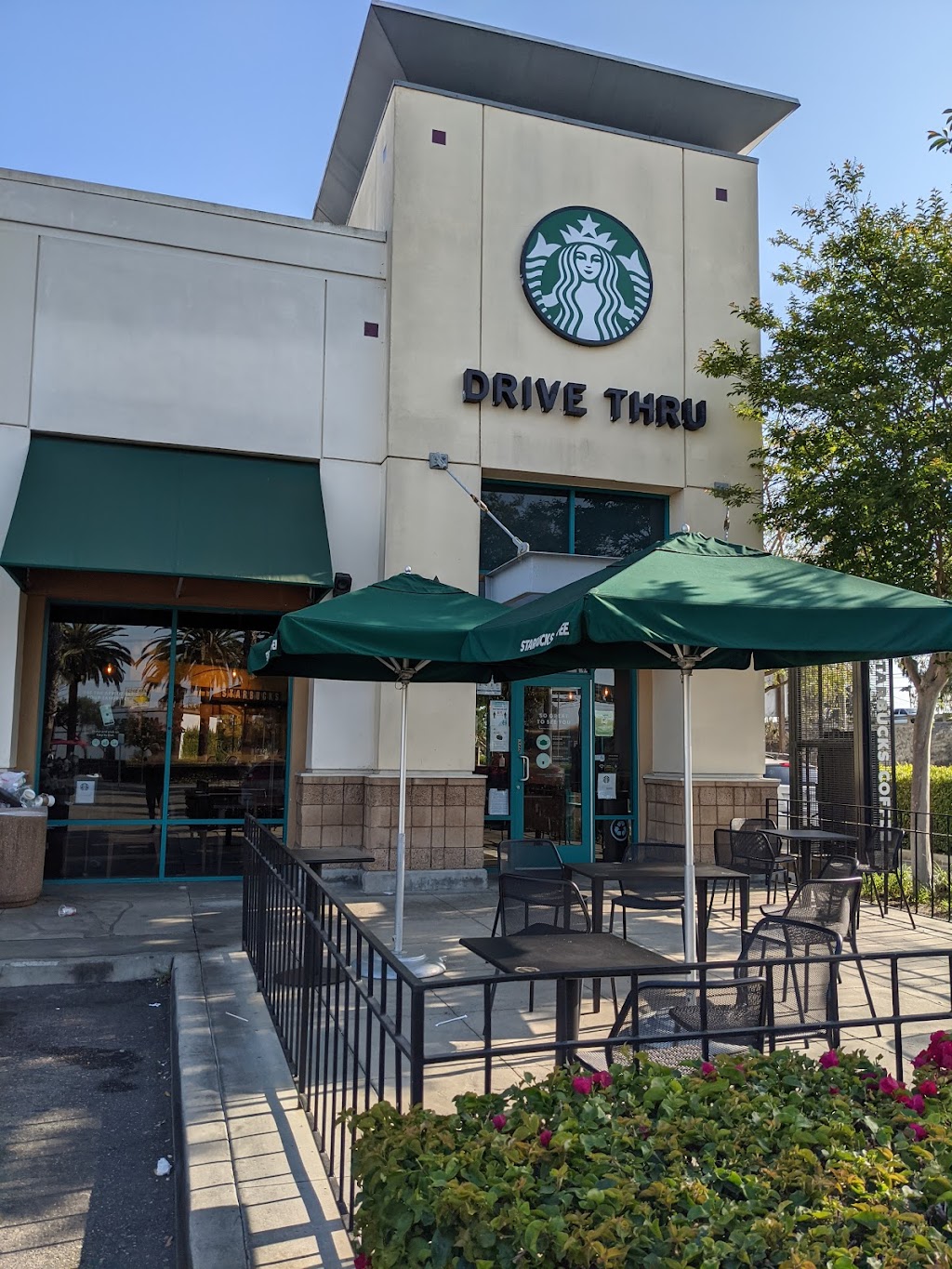 Starbucks | 20806 S Figueroa St, Carson, CA 90745, USA | Phone: (310) 618-1899