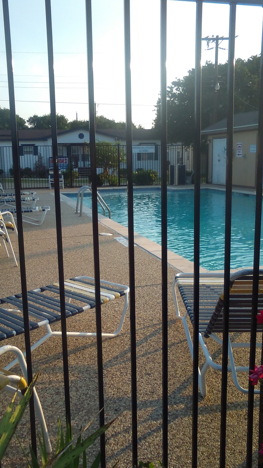 Denton Falls | 6601 Grissom Rd Lot 302, Denton, TX 76208, USA | Phone: (940) 323-9255