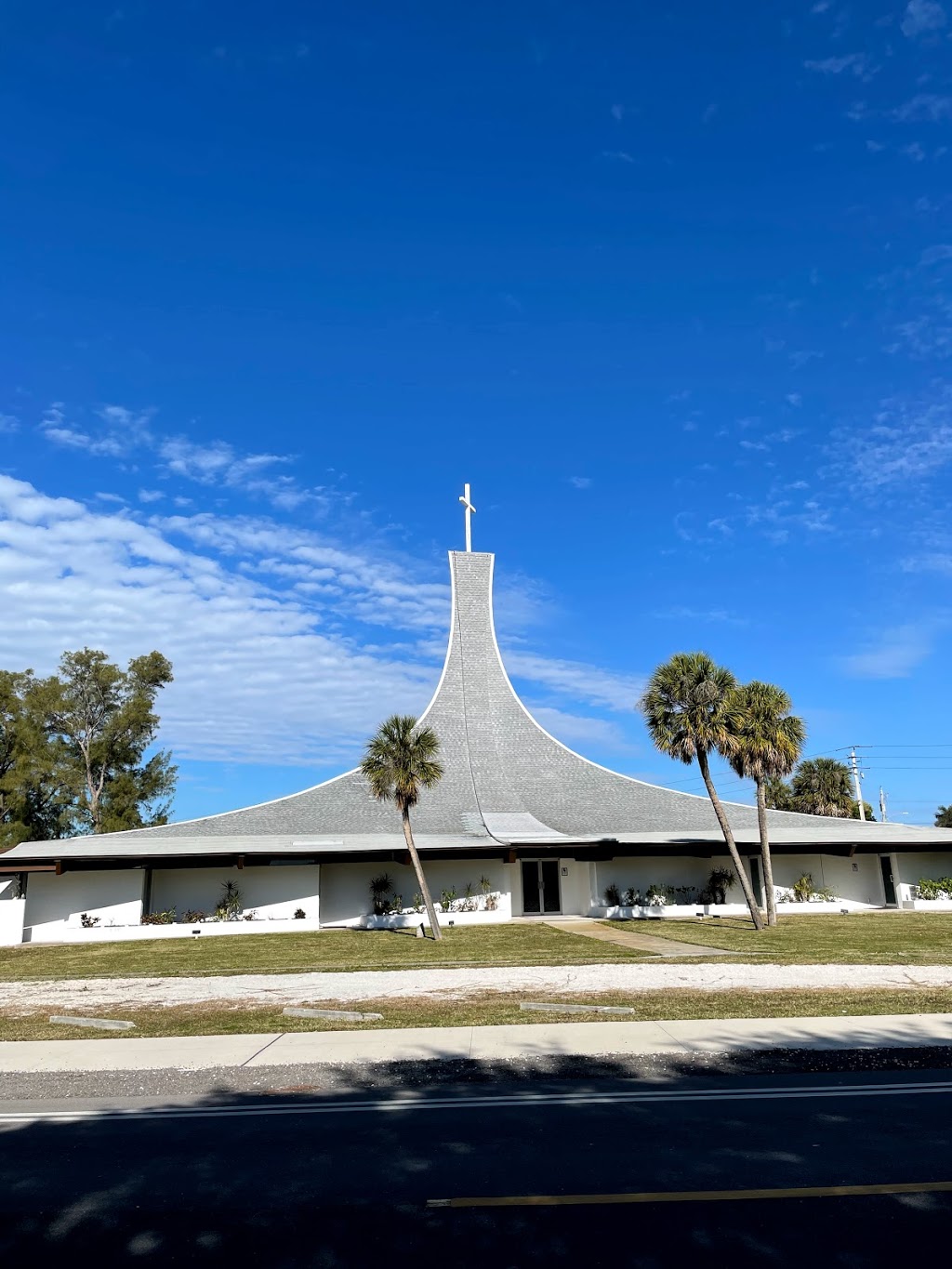 Gloria Dei Lutheran Church | 6608 Marina Dr, Holmes Beach, FL 34217, USA | Phone: (941) 778-1813