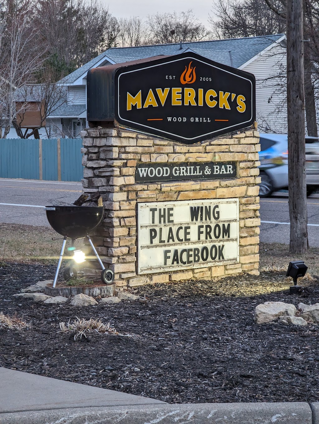 Mavericks Wood Grill | 11328 W River Rd, Champlin, MN 55316, USA | Phone: (763) 576-8150
