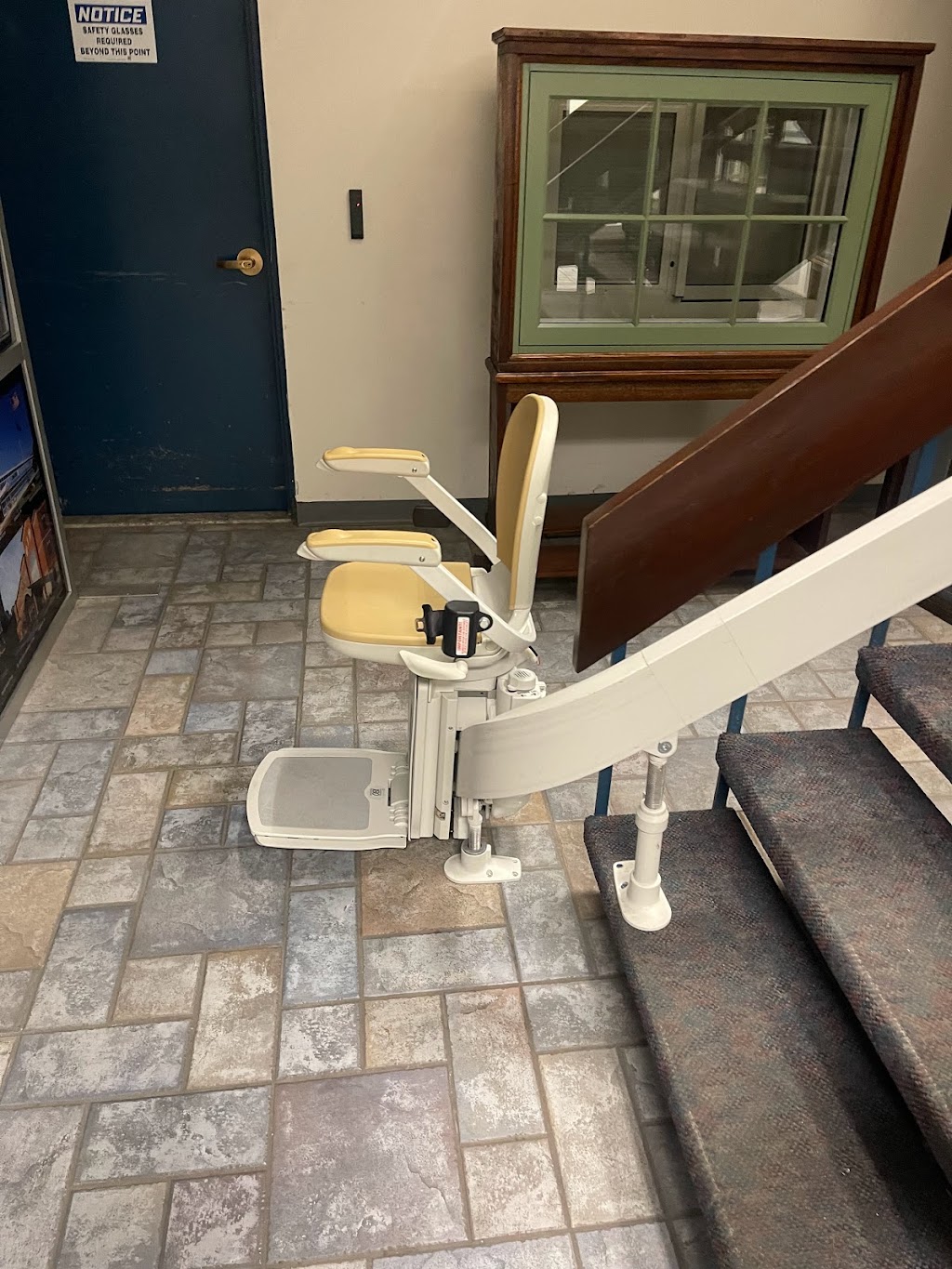 Freedom Stairlifts | 27 Manor Dr, Byram Township, NJ 07821, USA | Phone: (201) 416-4092