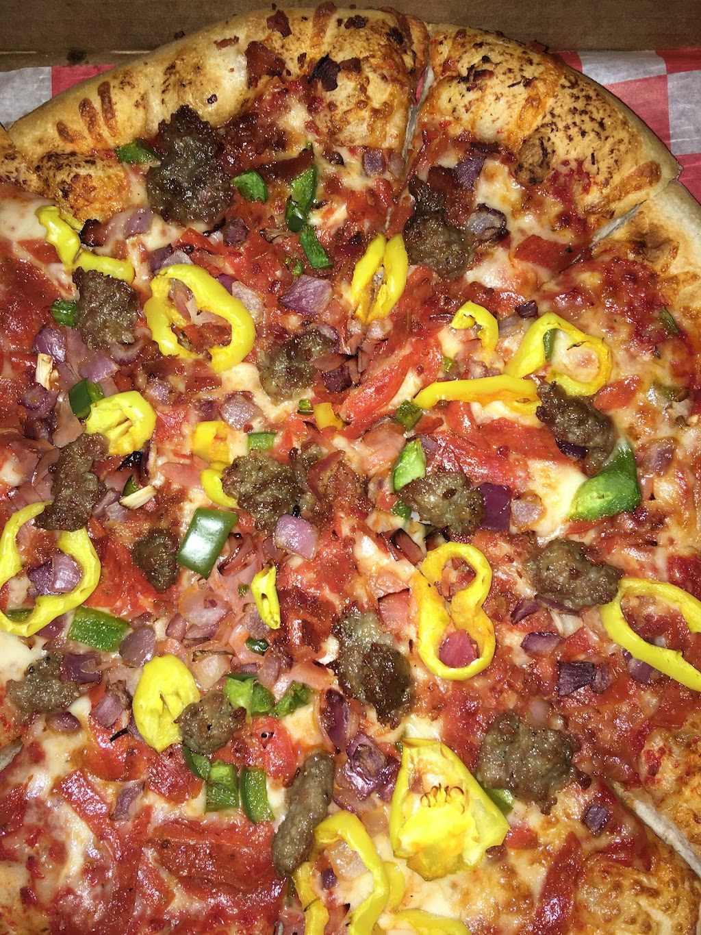 Regos Brickhouse Pizza | 326 New 4th St, Fairport Harbor, OH 44077, USA | Phone: (440) 853-8346