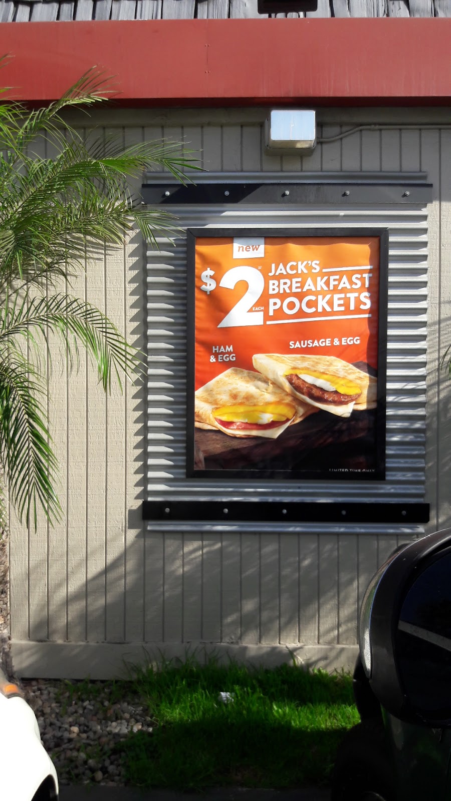 Jack in the Box | 12150 E Carson St, Hawaiian Gardens, CA 90716, USA | Phone: (562) 496-0540