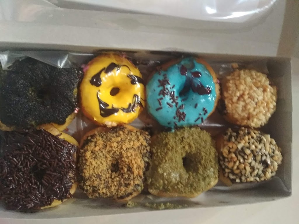 K H Cinnamon Donuts | 8441 Sunland Blvd, Sun Valley, CA 91352, USA | Phone: (818) 768-2845