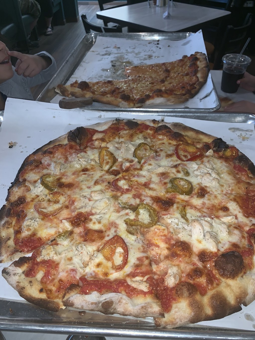 Frank Pepe Pizzeria Napoletana | 75 Middlesex Turnpike, Burlington, MA 01803, USA | Phone: (781) 273-7377