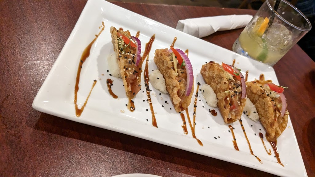 Hurricane Hole Restaurant | 1851 LA-1, Grand Isle, LA 70358, USA | Phone: (985) 787-2220