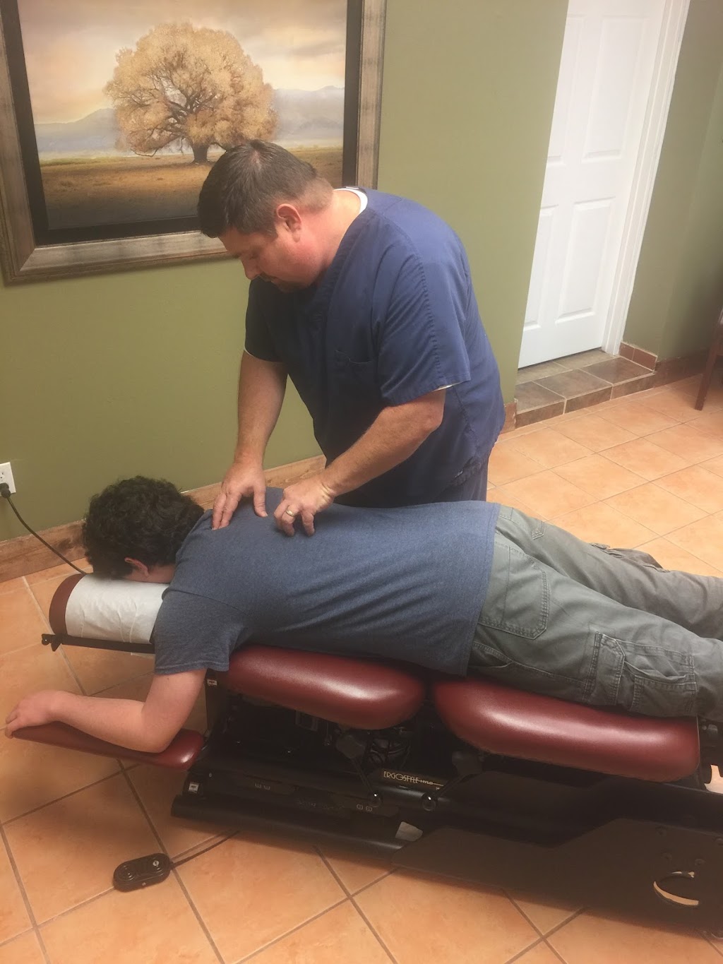 Dover Chiropractic | 1312 Geneva St ste a, Castroville, TX 78009 | Phone: (830) 931-2211