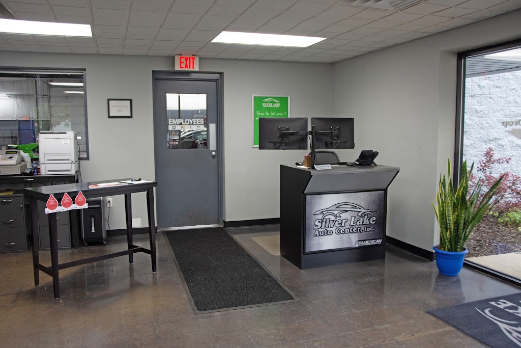 Silver Lake Auto & Tire Centers | 30620 County Rd VV, Hartland, WI 53029, USA | Phone: (262) 392-8710