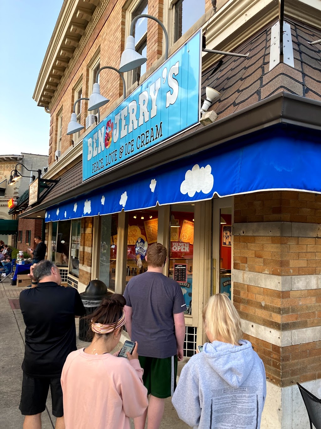 Ben & Jerry’s | 1934 Brown St, Dayton, OH 45409, USA | Phone: (937) 461-1888