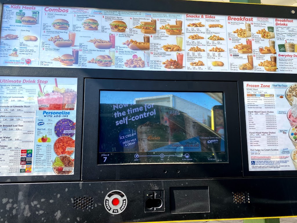 Sonic Drive-In | 16525 Fishhawk Blvd, Lithia, FL 33547, USA | Phone: (813) 662-5335