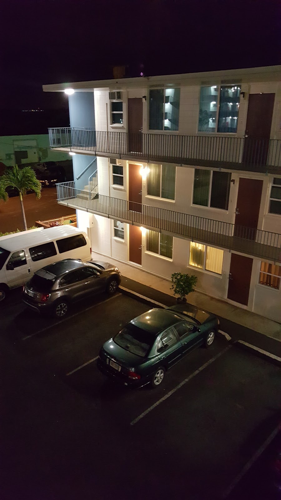 Harbor Arms Apartment Hotel | 98-130 Lipoa Pl, Aiea, HI 96701, USA | Phone: (808) 488-5556