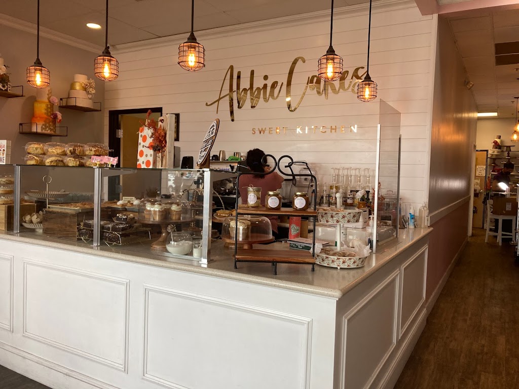 Abbie Cakes Sweet Kitchen | 5110 N Dysart Rd Ste. 154, Litchfield Park, AZ 85340, USA | Phone: (602) 842-1941