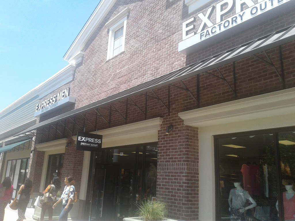 Express Factory Outlet | 1600 Premium Outlets Blvd, Norfolk, VA 23502, USA | Phone: (757) 384-0111