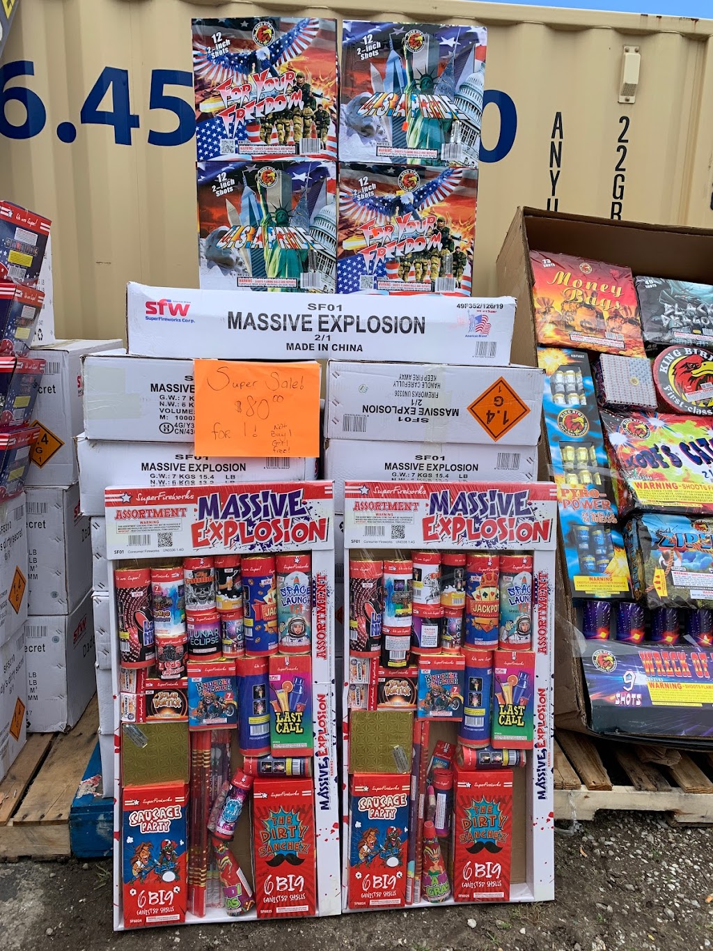 Rock The Sky Fireworks | 7509-7517 Calumet Ave, Hammond, IN 46324, USA | Phone: (219) 945-7250