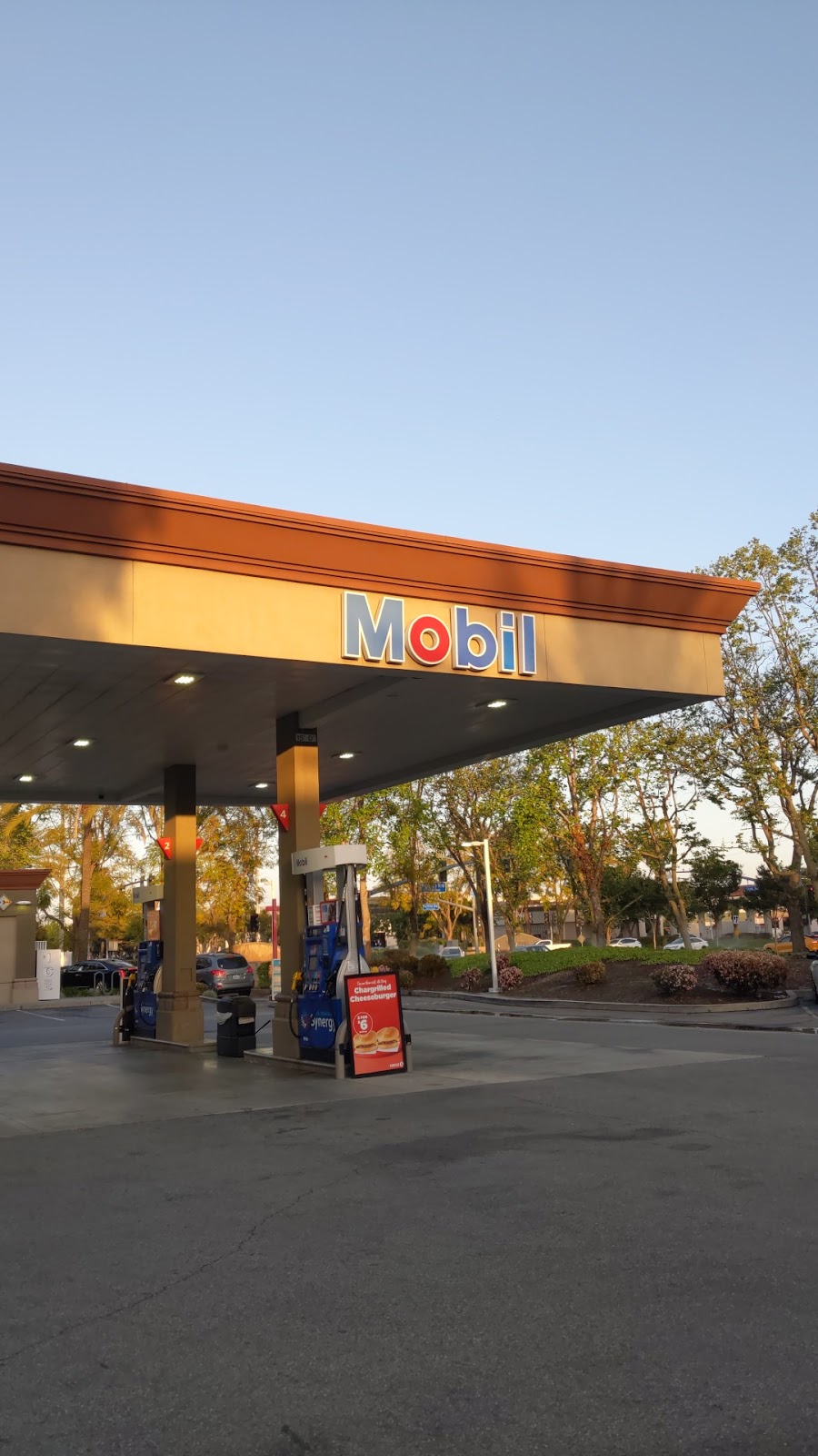 Mobil | 14220 Chino Hills Pkwy, Chino Hills, CA 91709, USA | Phone: (909) 465-6189