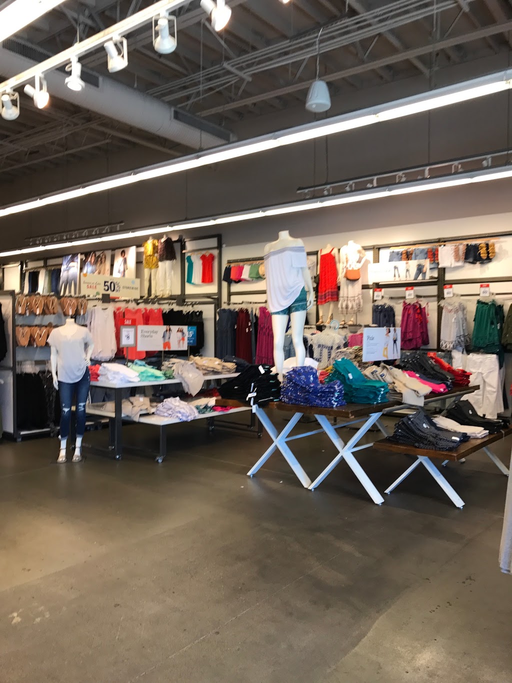 Old Navy - with Curbside Pickup | 43540 Christy St, Fremont, CA 94538, USA | Phone: (510) 683-0954