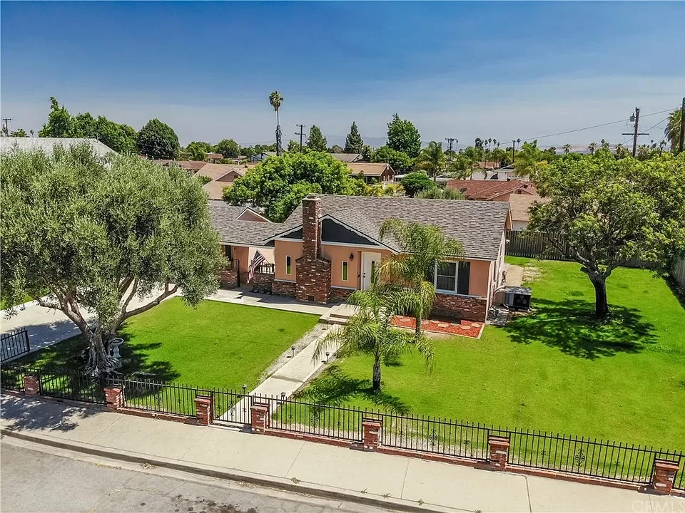 Team Donya Douglas | 1045 Hillcrest Dr, Pomona, CA 91768, USA | Phone: (909) 442-5782