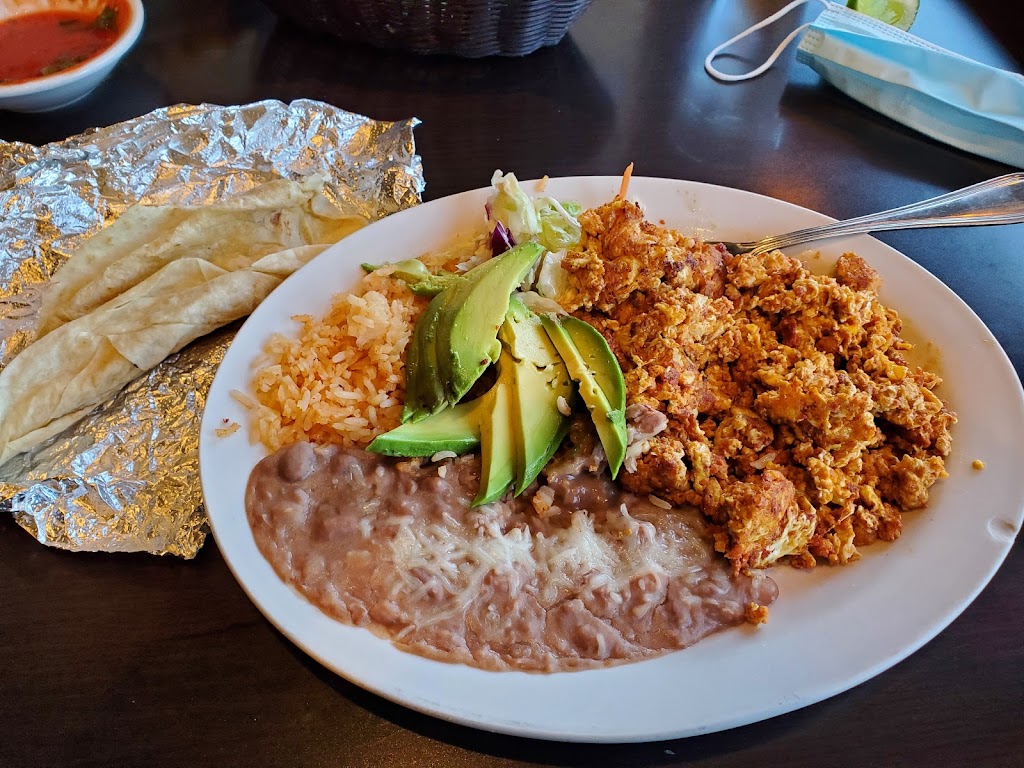 Javis Mexican Restaurant Oakdale, CA | 136 N Maag Ave e, Oakdale, CA 95361, USA | Phone: (209) 845-8880