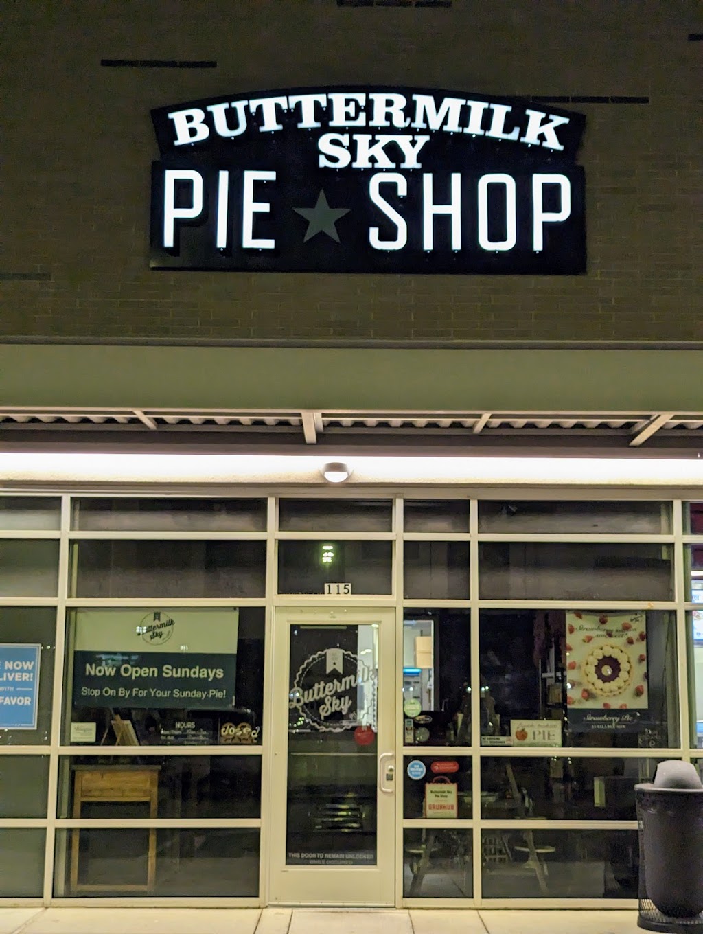 Buttermilk Sky Pie Shop Arlington | 1707 N Collins St #115, Arlington, TX 76011, USA | Phone: (817) 617-2046