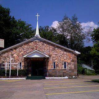 Old Land Mark Church-God | 2465 Peres Ave, Memphis, TN 38108, USA | Phone: (901) 452-6817