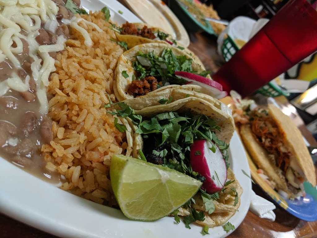 Taqueria El Bronco | 2817 Cherokee St, St. Louis, MO 63118, USA | Phone: (314) 762-0691