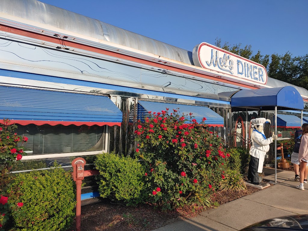 Mels Diner | 6684 Caratoke Hwy, Grandy, NC 27939, USA | Phone: (252) 457-1010