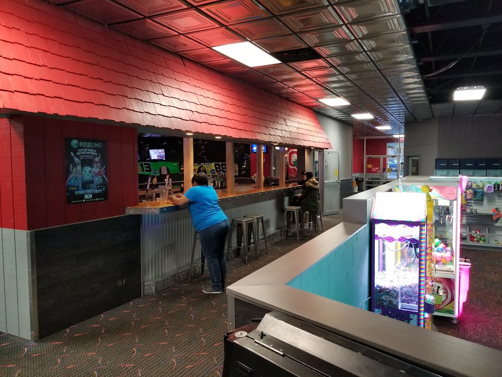 Spins Bowl Akron | 2911 E Waterloo Rd, Akron, OH 44312, USA | Phone: (330) 628-4822