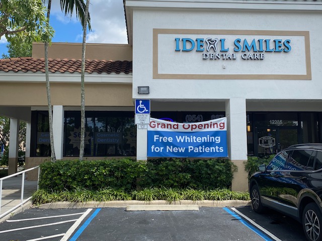 Ideal Smiles Dental Care | 12235 W Sunrise Blvd, Plantation, FL 33323, USA | Phone: (954) 687-0031