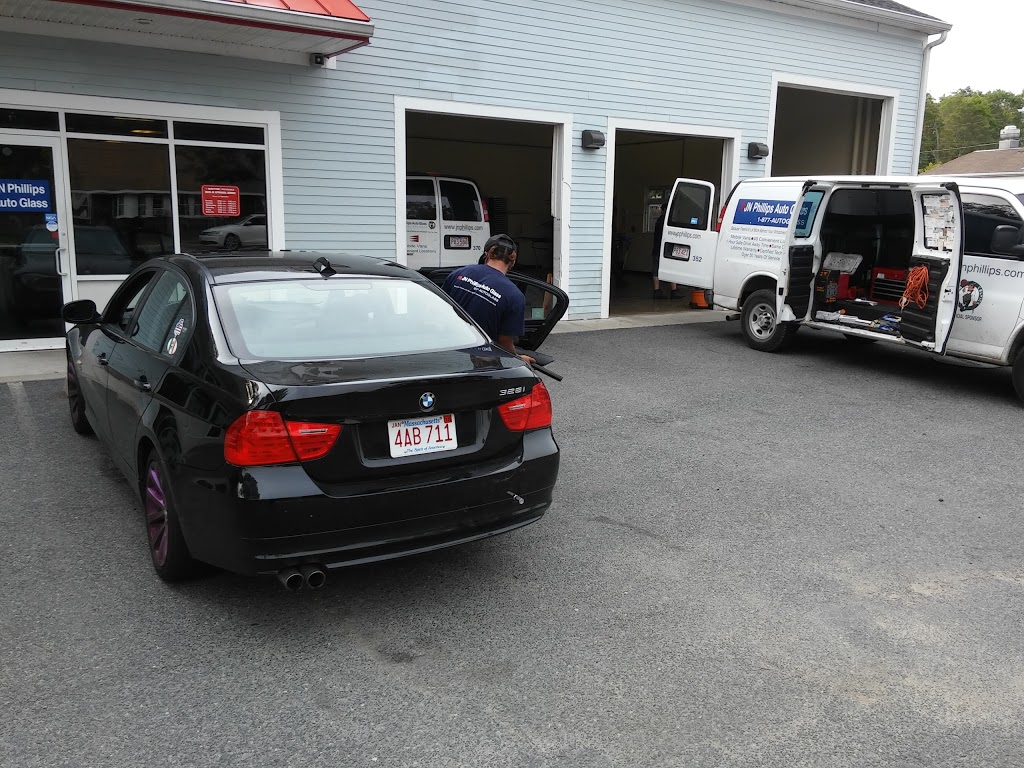 Safelite AutoGlass | 806 Belmont St, Brockton, MA 02301, USA | Phone: (508) 559-0255