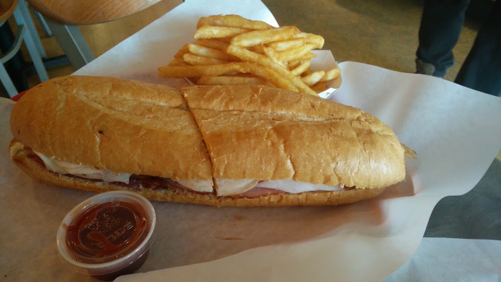 Olivers Sandwiches | 900 Meridian Ave E, Milton, WA 98354, USA | Phone: (253) 927-2341