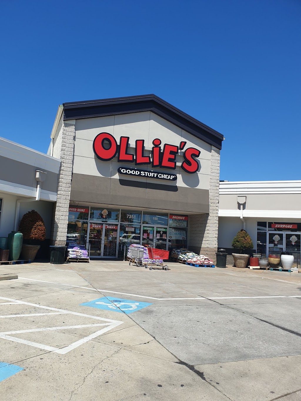 Ollies Bargain Outlet | 7351 Assateague Dr, Jessup, MD 20794, USA | Phone: (410) 799-5820