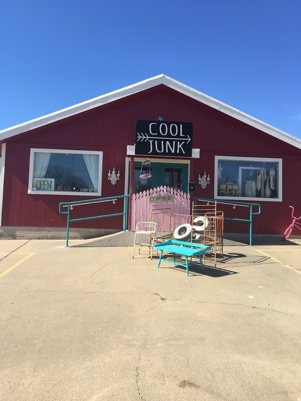 Cool Junk Antique Boutique | 113 N Cleburne St, Granbury, TX 76048, USA | Phone: (682) 936-4233